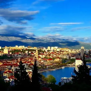 Apartment Kameni Val, Split